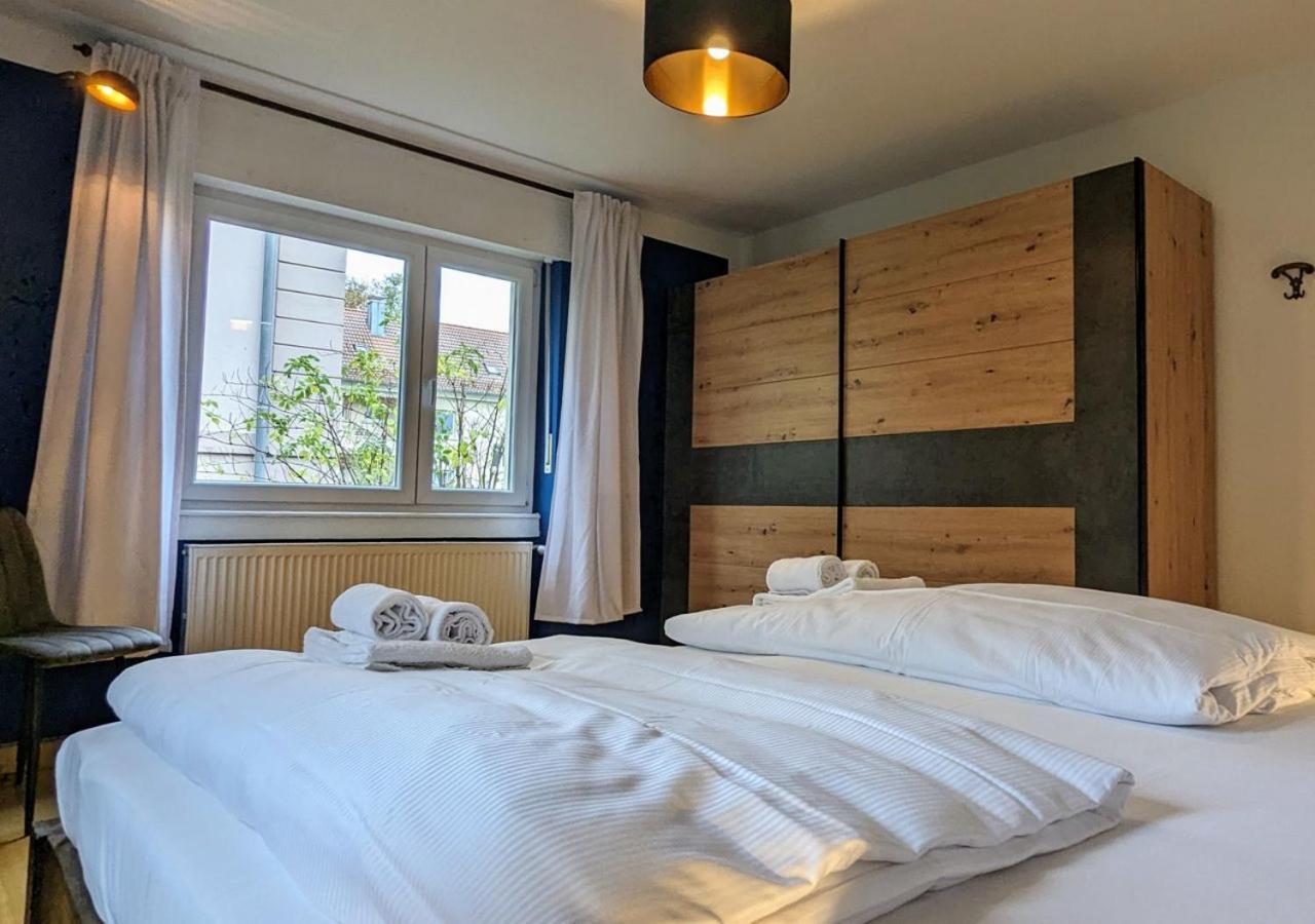 65Qm Altbaucharme Mit Zwei Balkonen Apartment คาร์ลสรูเฮอ ภายนอก รูปภาพ